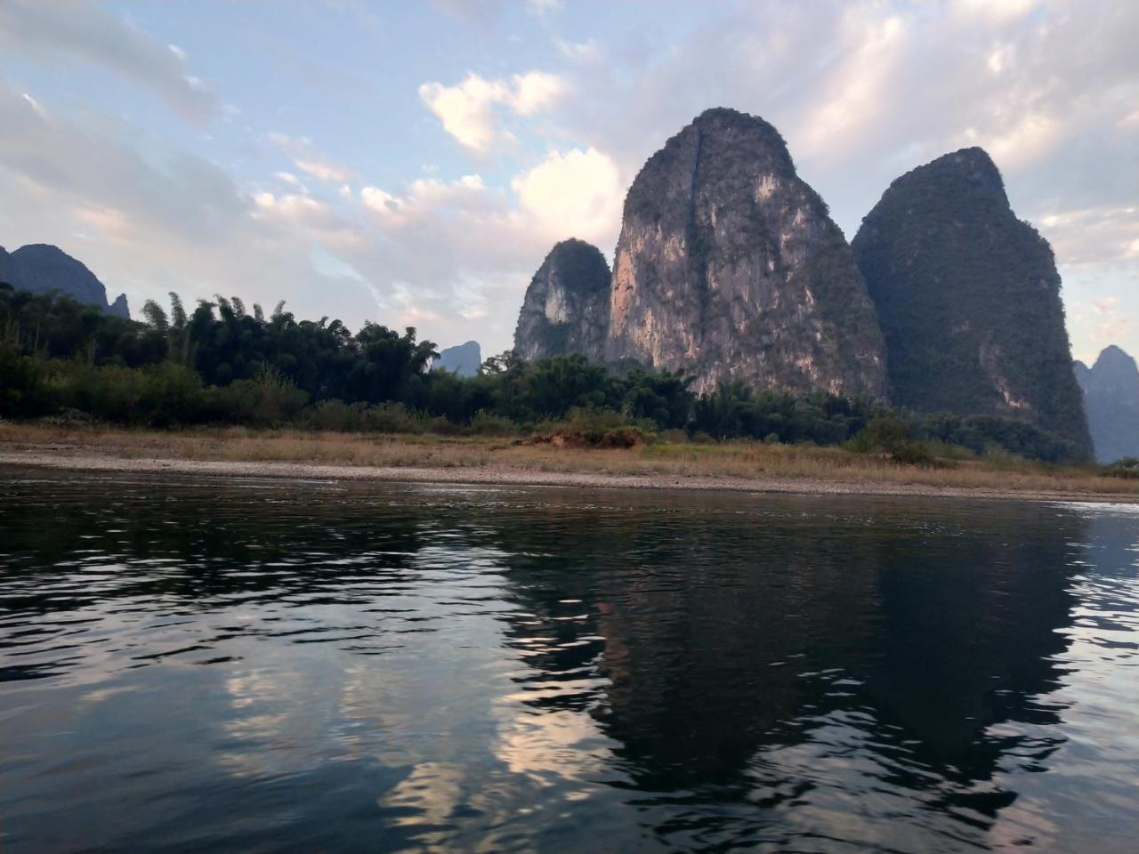 Nirvana Organic Farm Inn Yangshuo Exterior photo