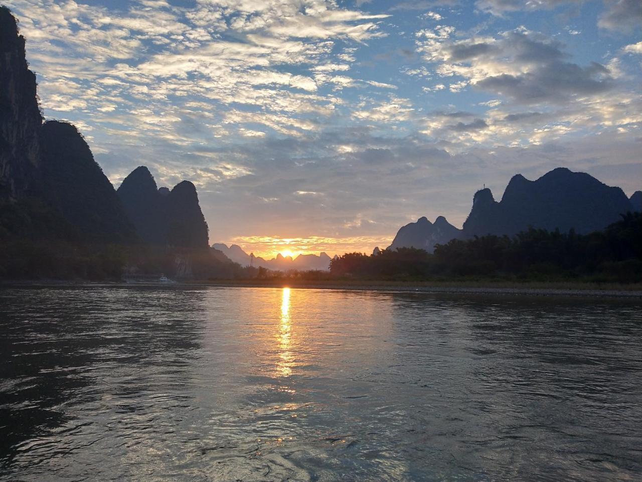 Nirvana Organic Farm Inn Yangshuo Exterior photo