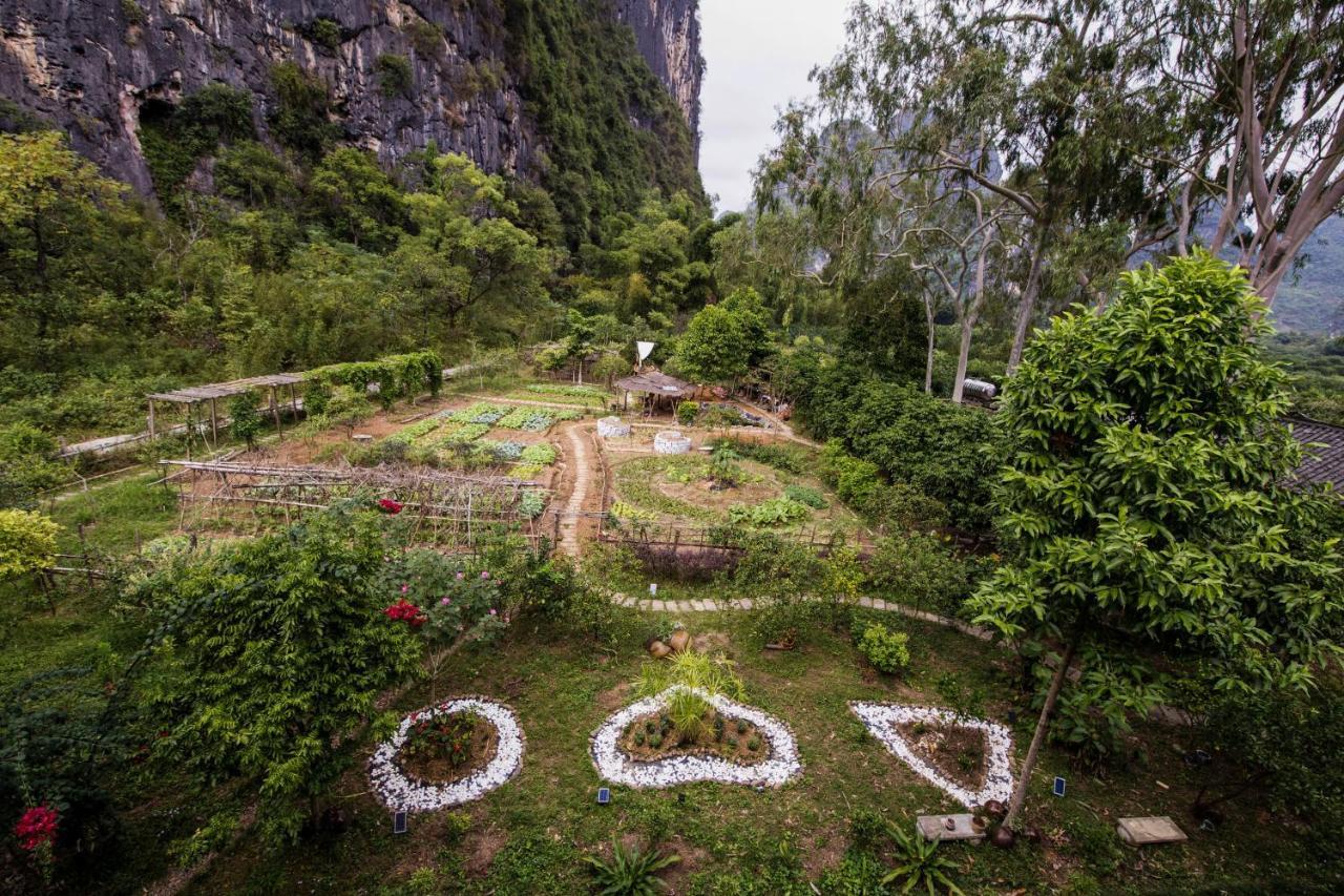Nirvana Organic Farm Inn Yangshuo Exterior photo